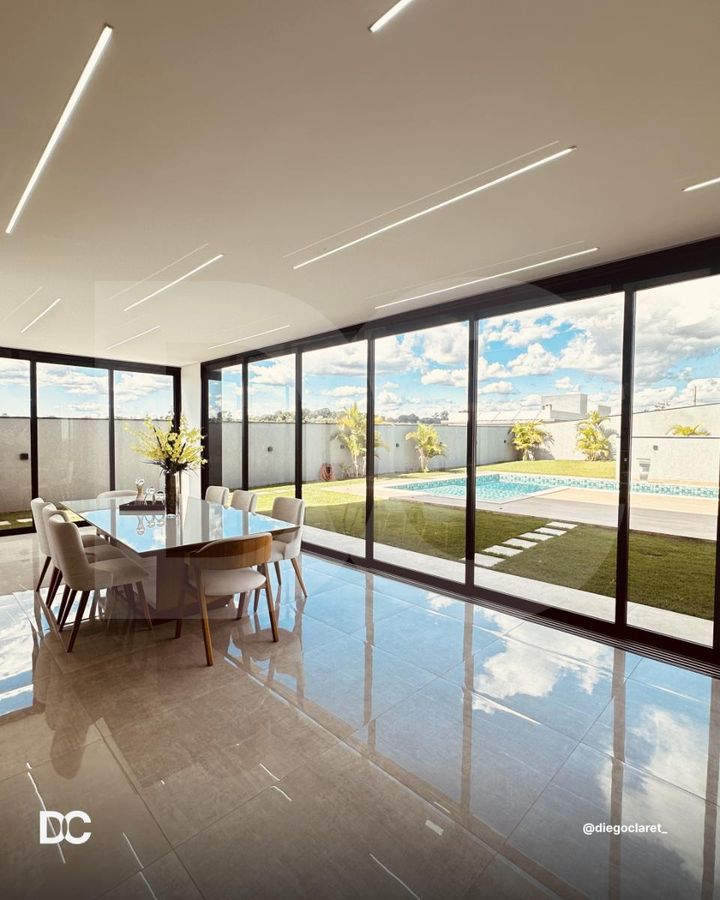 images_697927804ca42