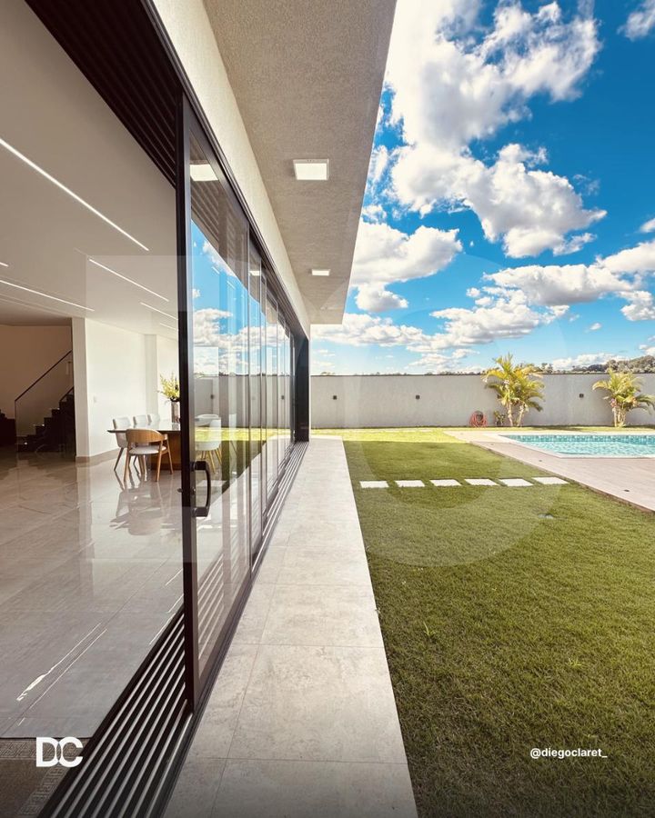 images_697927810969f