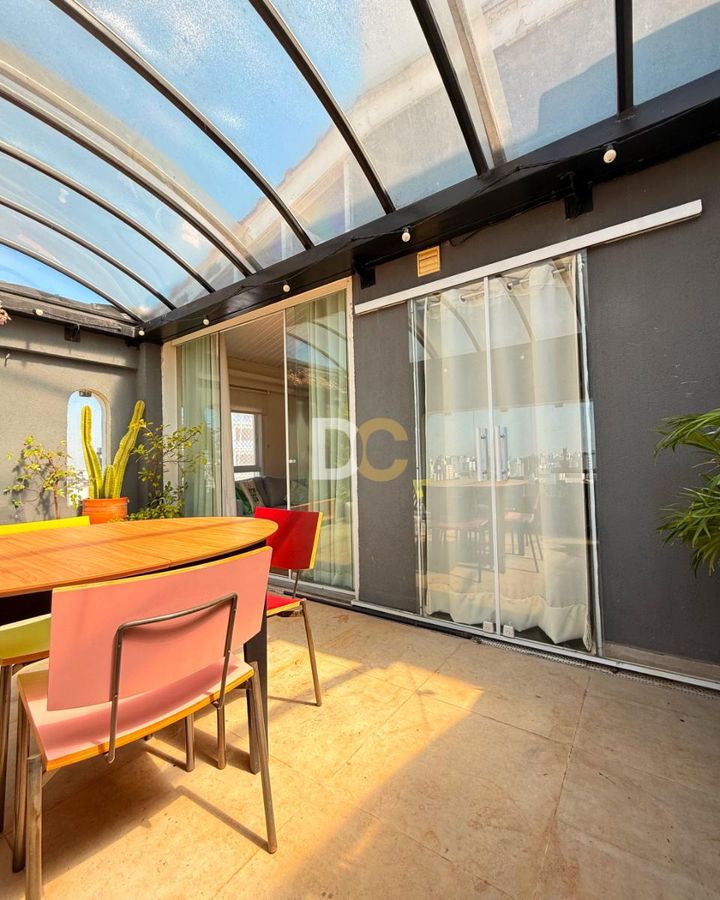 images_69821760d4b29