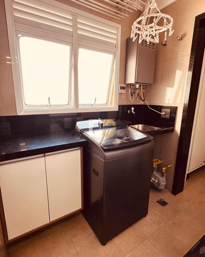 images_698258e67a251