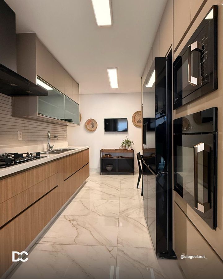 images_698e22a20e247