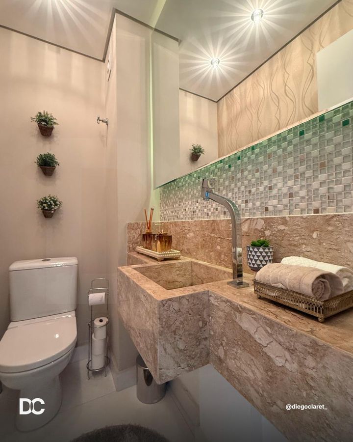 images_698e2c1709486